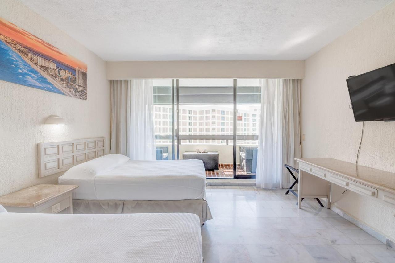 Condos In Prime Cancun Location Plus 3 Pools Exterior photo