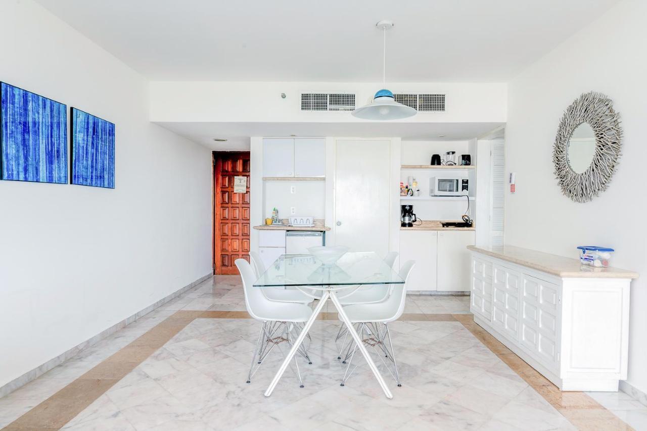 Condos In Prime Cancun Location Plus 3 Pools Exterior photo