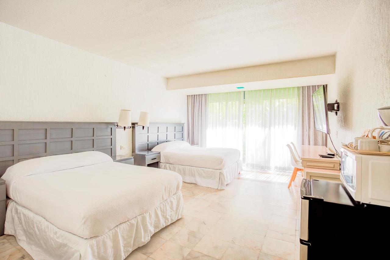 Condos In Prime Cancun Location Plus 3 Pools Exterior photo